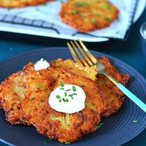 kartoffelpuffer with sour cream 1