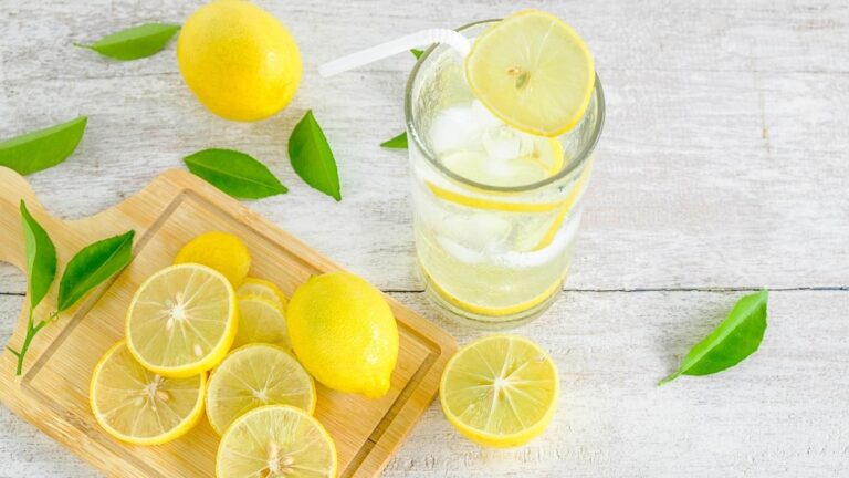 She Drank Lemon Water Every Morning for 30 Days — Here’s What Happened
