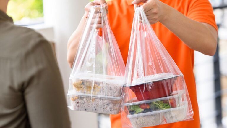 How to Order Delivered Meals That Actually Fit Your Diet, No Guesswork Required