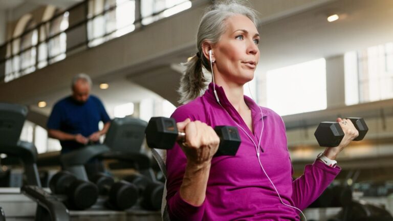 Trying to Lose Weight After 40? This Simple Food Habit May Be the Answer You’ve Been Looking For