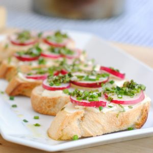 radish herb crostini 6 620x620 1