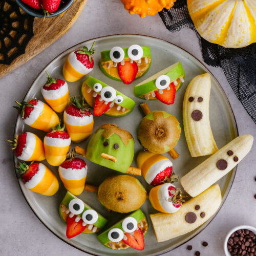 spooky fruit tray 1