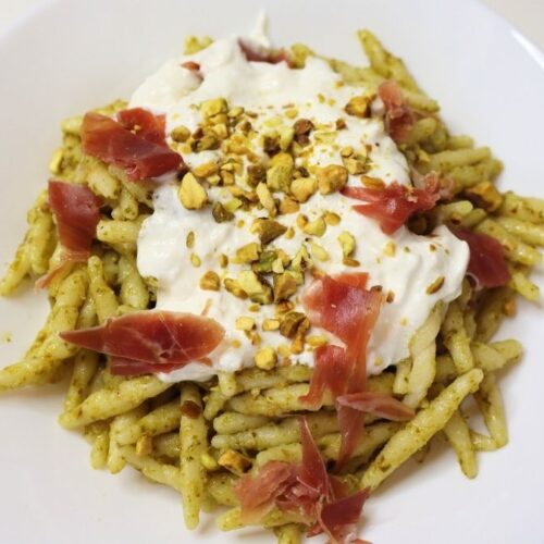 stracciatella pasta with pistachio