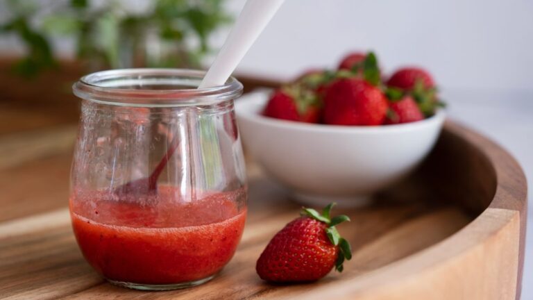 5 Strawberry Puree Substitutes & When to Use Them