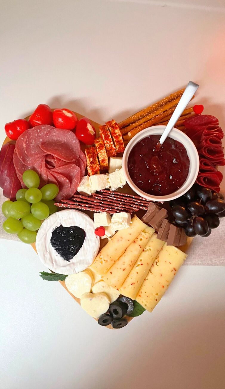 valentines day charcuterie board for two