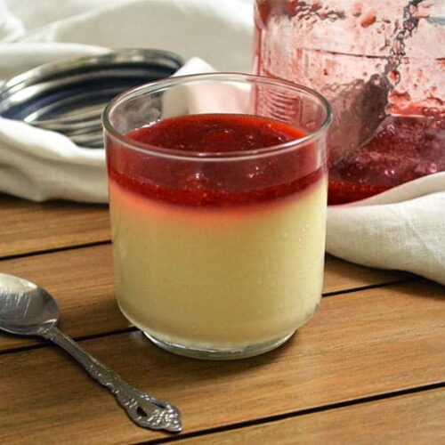 yogurt panna cotta with strawberry jam